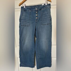 Chicos wide leg ankle pull on jeans 2R 12-14